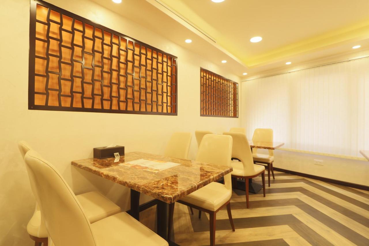 24 Gold Hotel Dubaï Extérieur photo