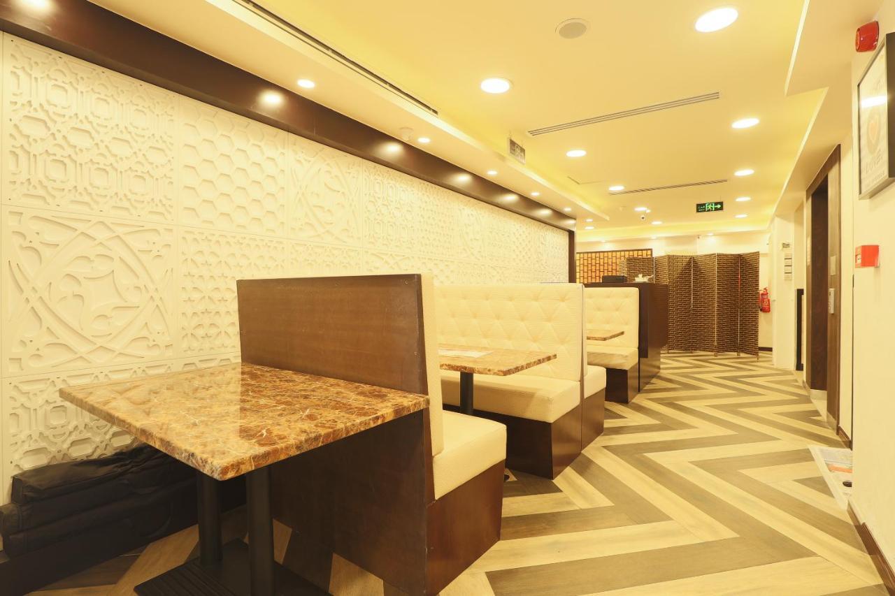24 Gold Hotel Dubaï Extérieur photo