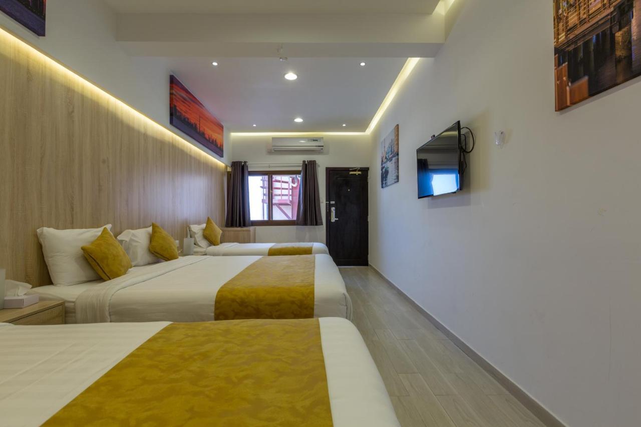 24 Gold Hotel Dubaï Extérieur photo