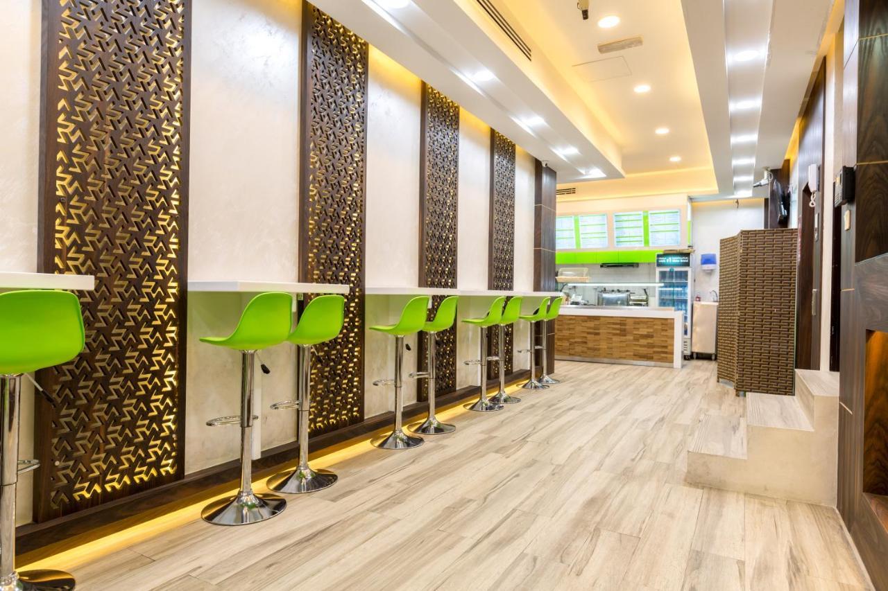 24 Gold Hotel Dubaï Extérieur photo