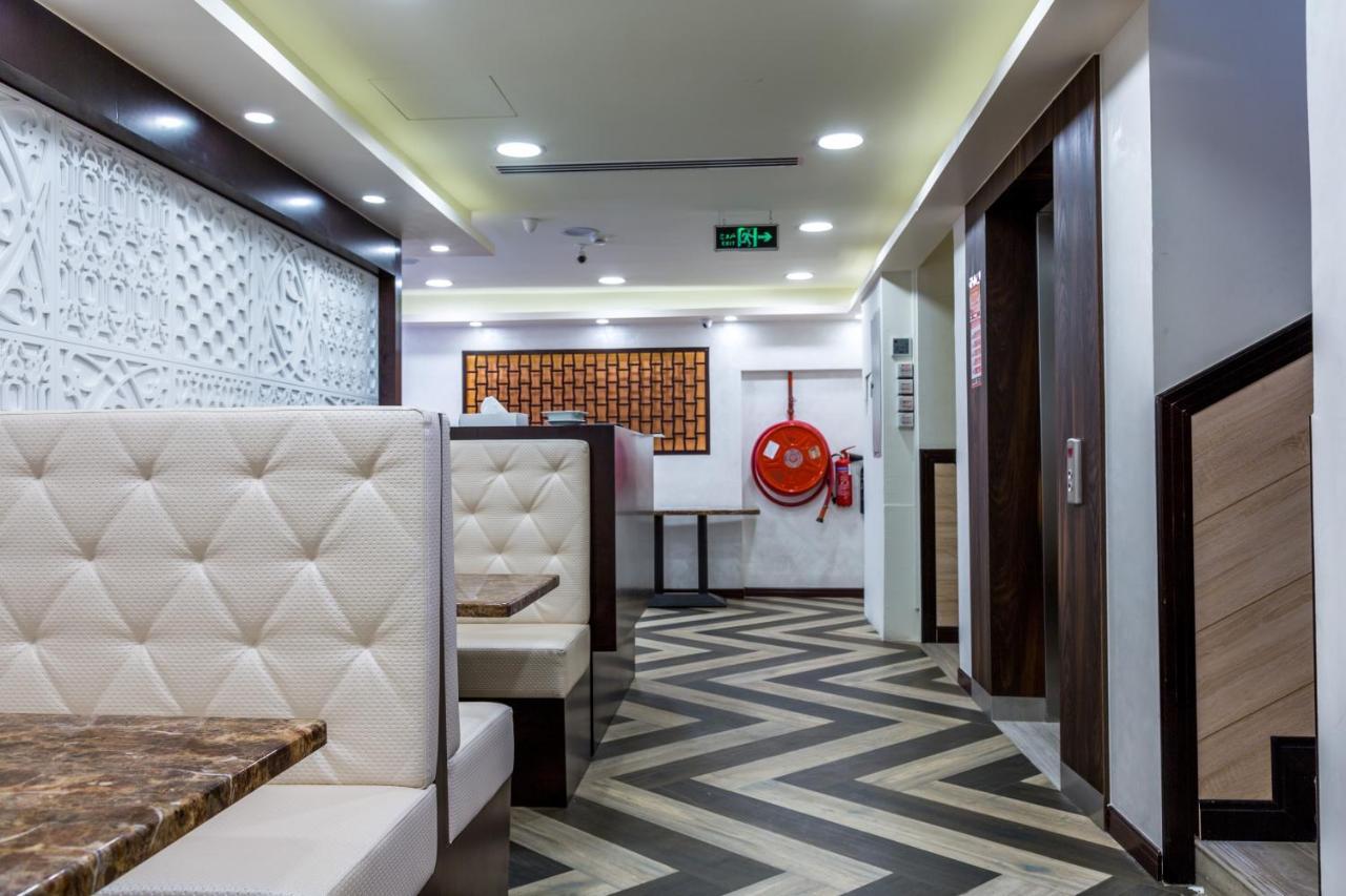 24 Gold Hotel Dubaï Extérieur photo