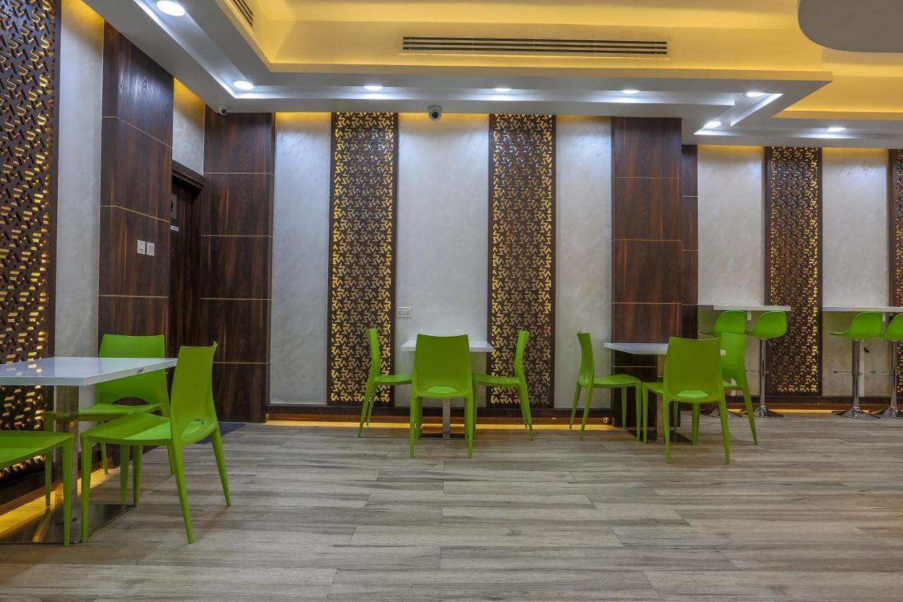 24 Gold Hotel Dubaï Extérieur photo